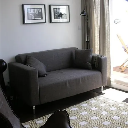 Sparkling 2 Bedroom Apartment In Lisbon Appartement